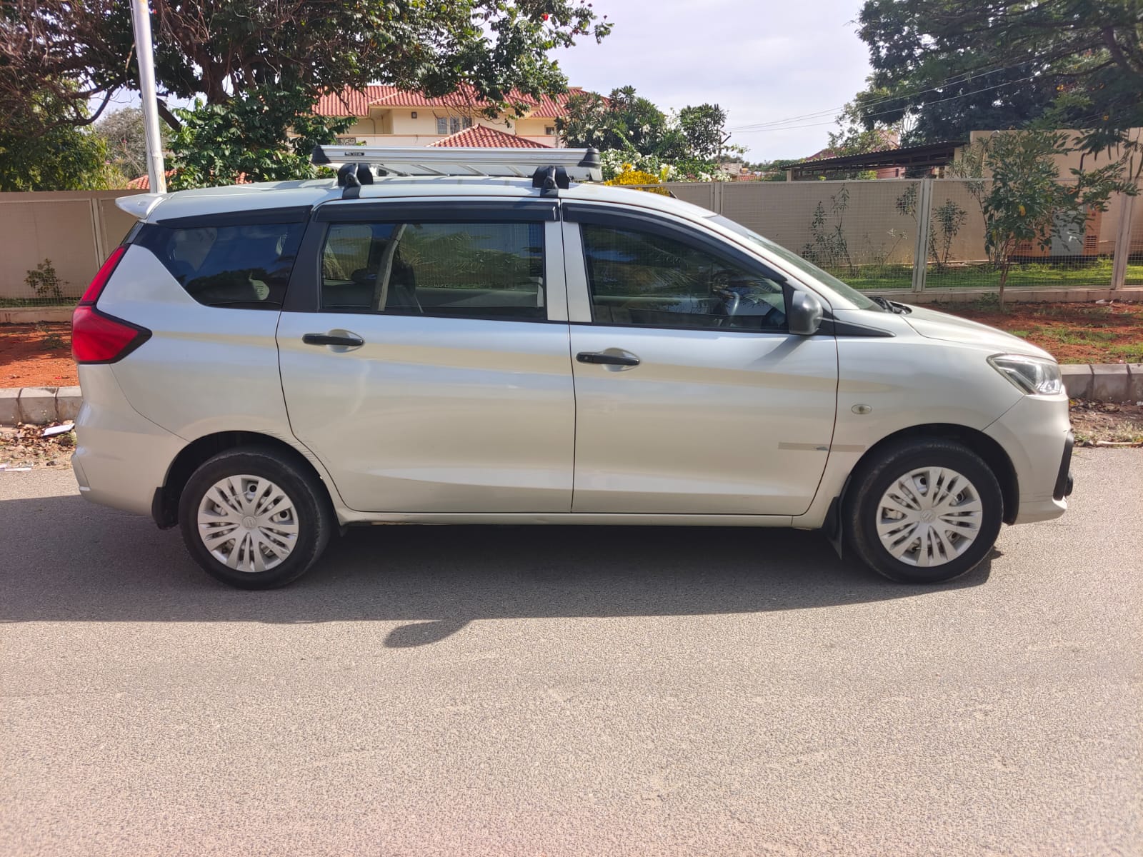 Maruti Suzuki Ertiga(2018-2022) Lxi Bs-vi